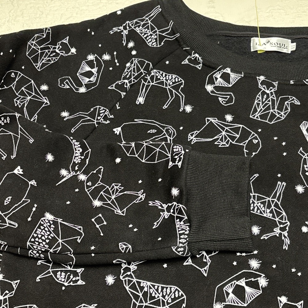 L.A Soul Novelty Cosmic Sweatshirt Women's Size XL Black Pullover Animals